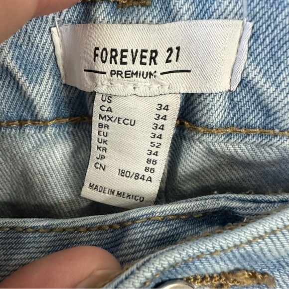 Forever 21 Premium Jean Shorts Size 34 Blue Denim Light Wash Frayed High Rise - Picture 6 of 7